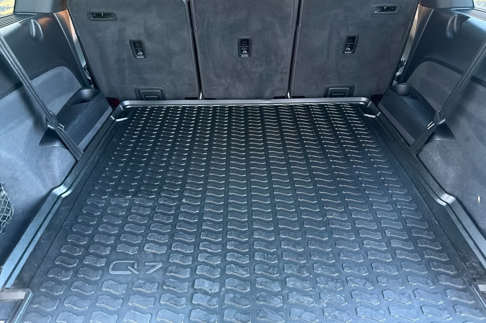 Thumbnail: 2017 Audi Q7 - 18