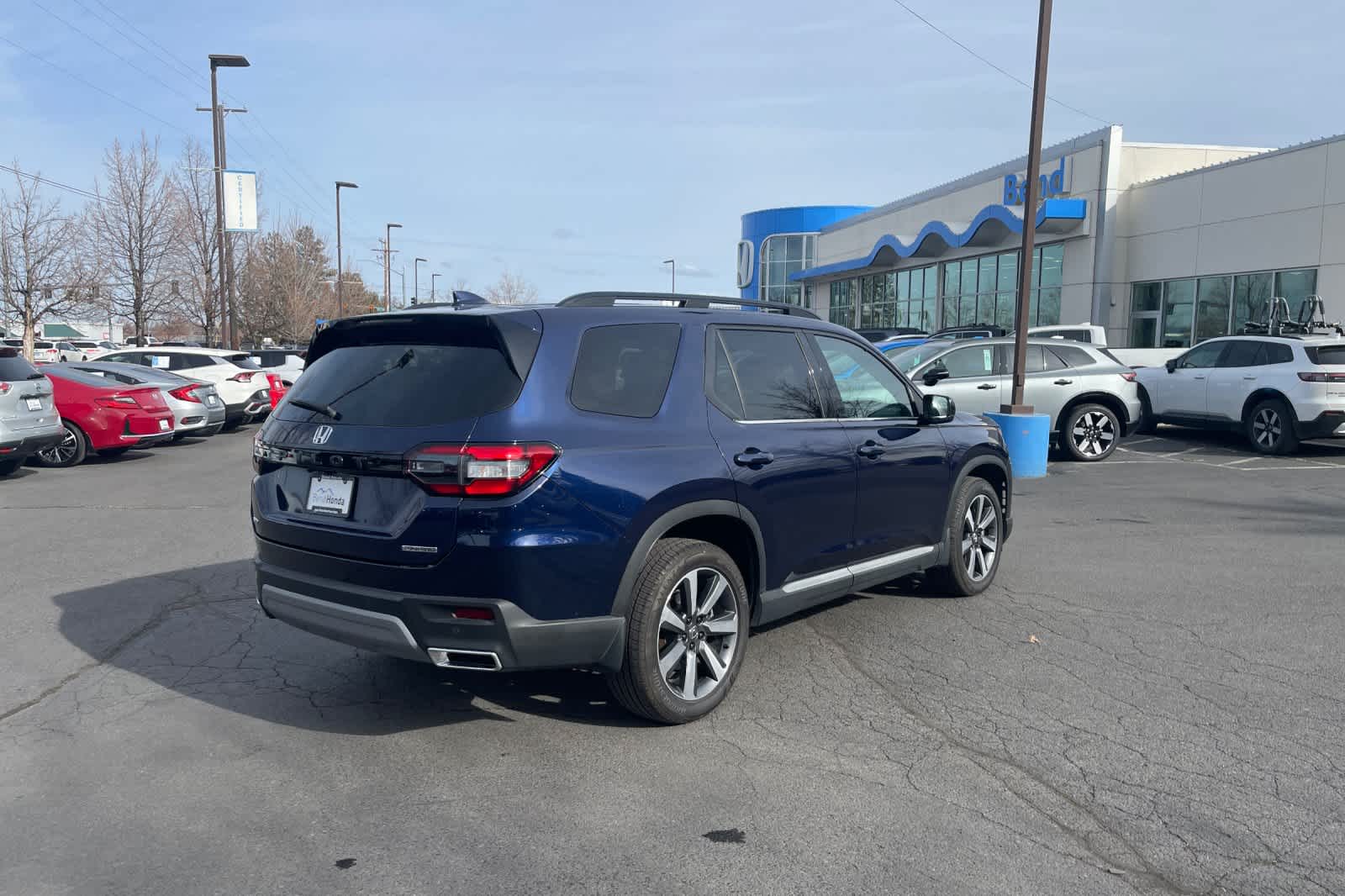 Thumbnail: 2023 Honda Pilot - 2