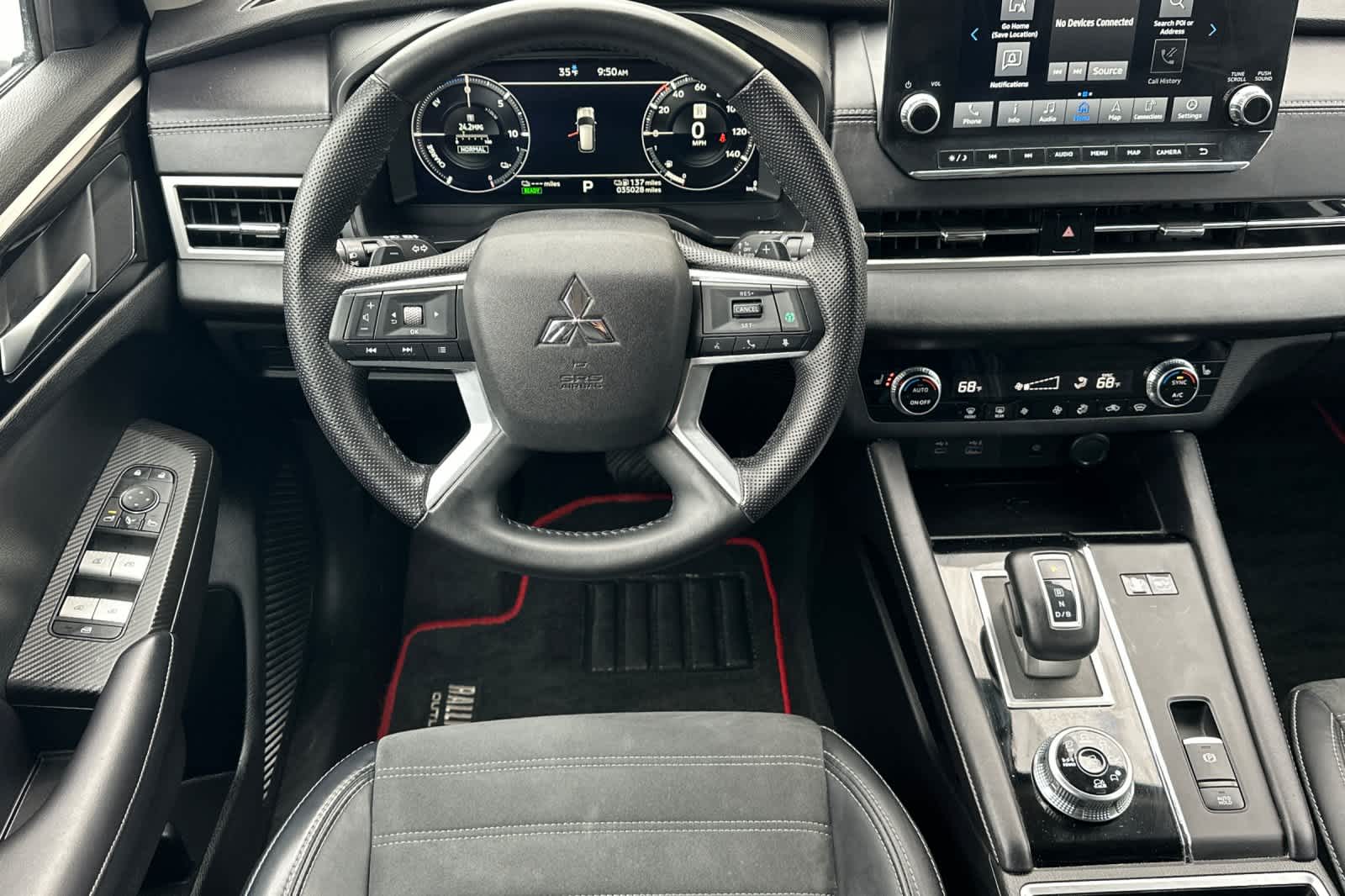 Thumbnail: 2024 Mitsubishi Outlander - 16