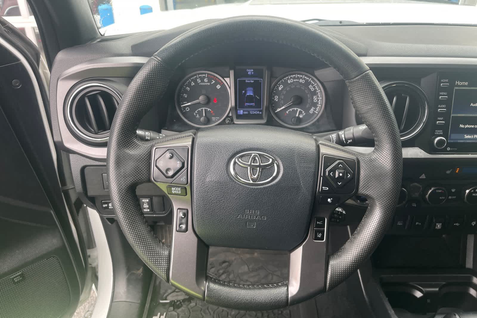 Thumbnail: 2020 Toyota Tacoma - 14