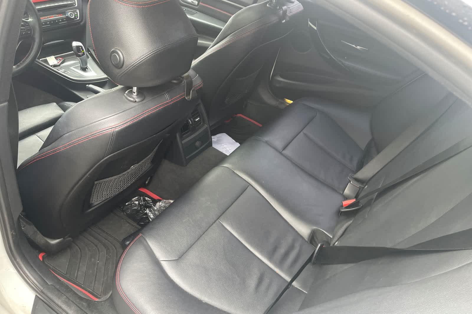 Thumbnail: 2012 BMW 3 Series - 4