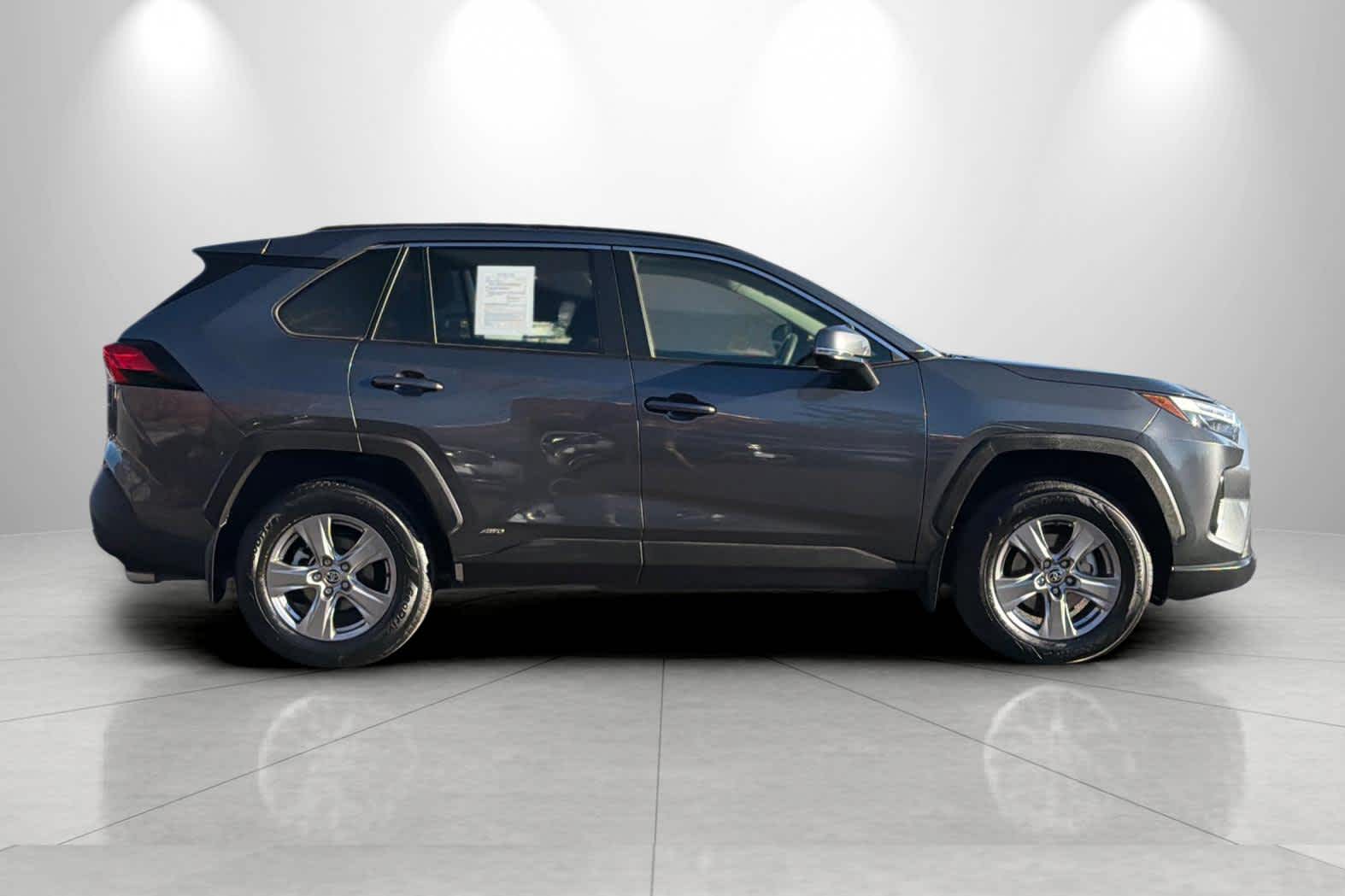 Thumbnail: 2024 Toyota RAV4 - 11