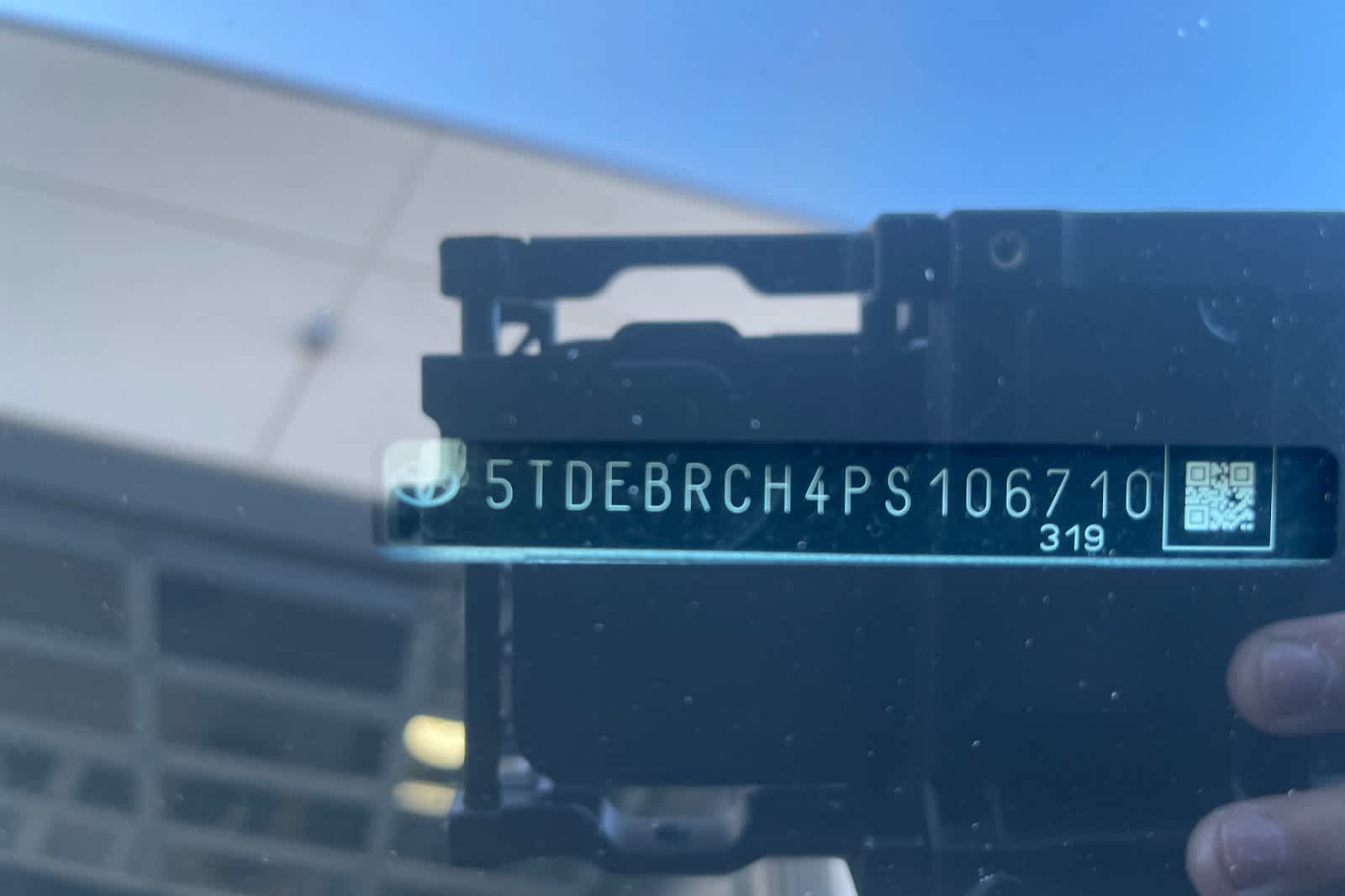 Thumbnail: 2023 Toyota Highlander - 16