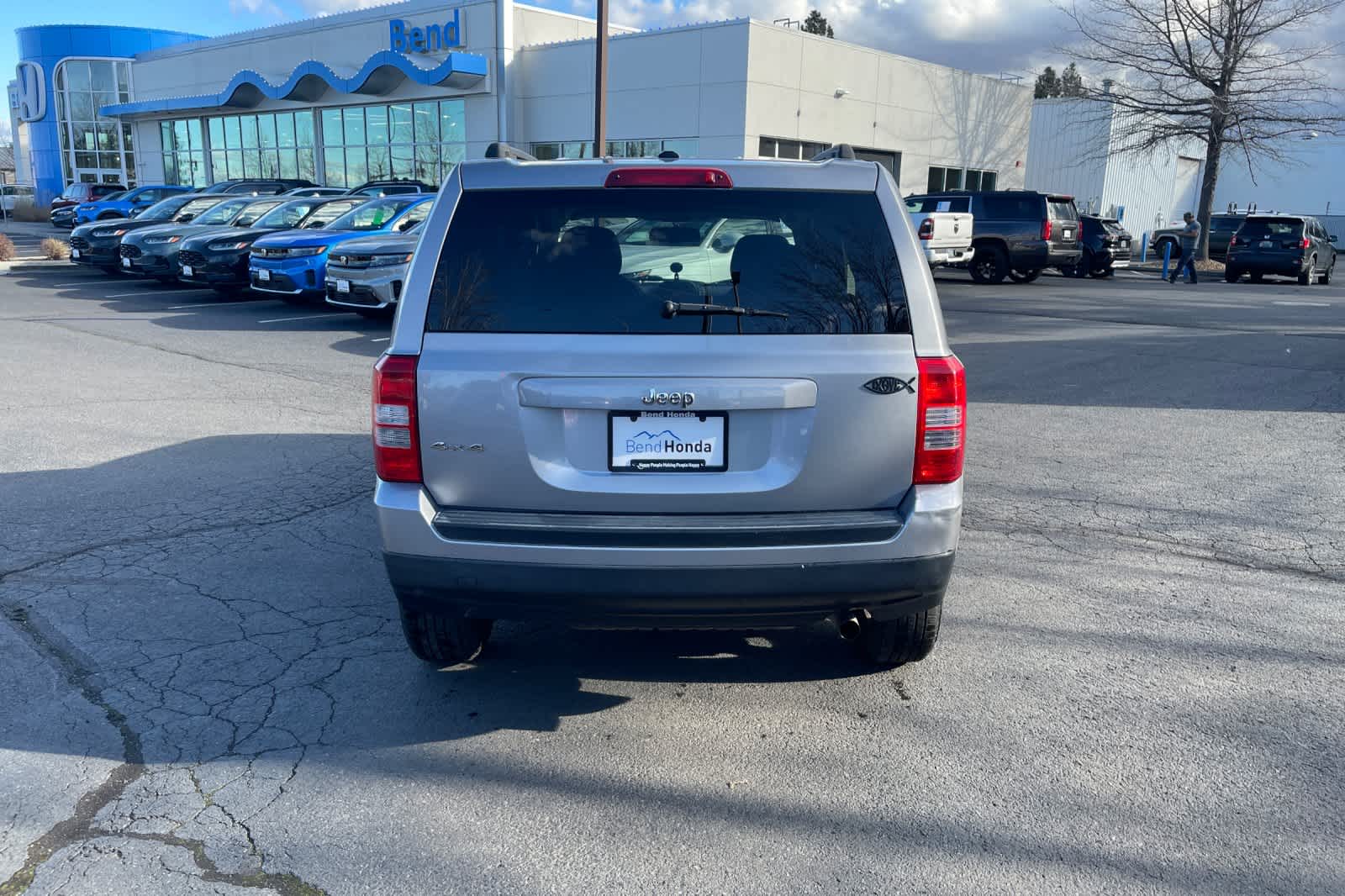 Thumbnail: 2016 Jeep Patriot - 7