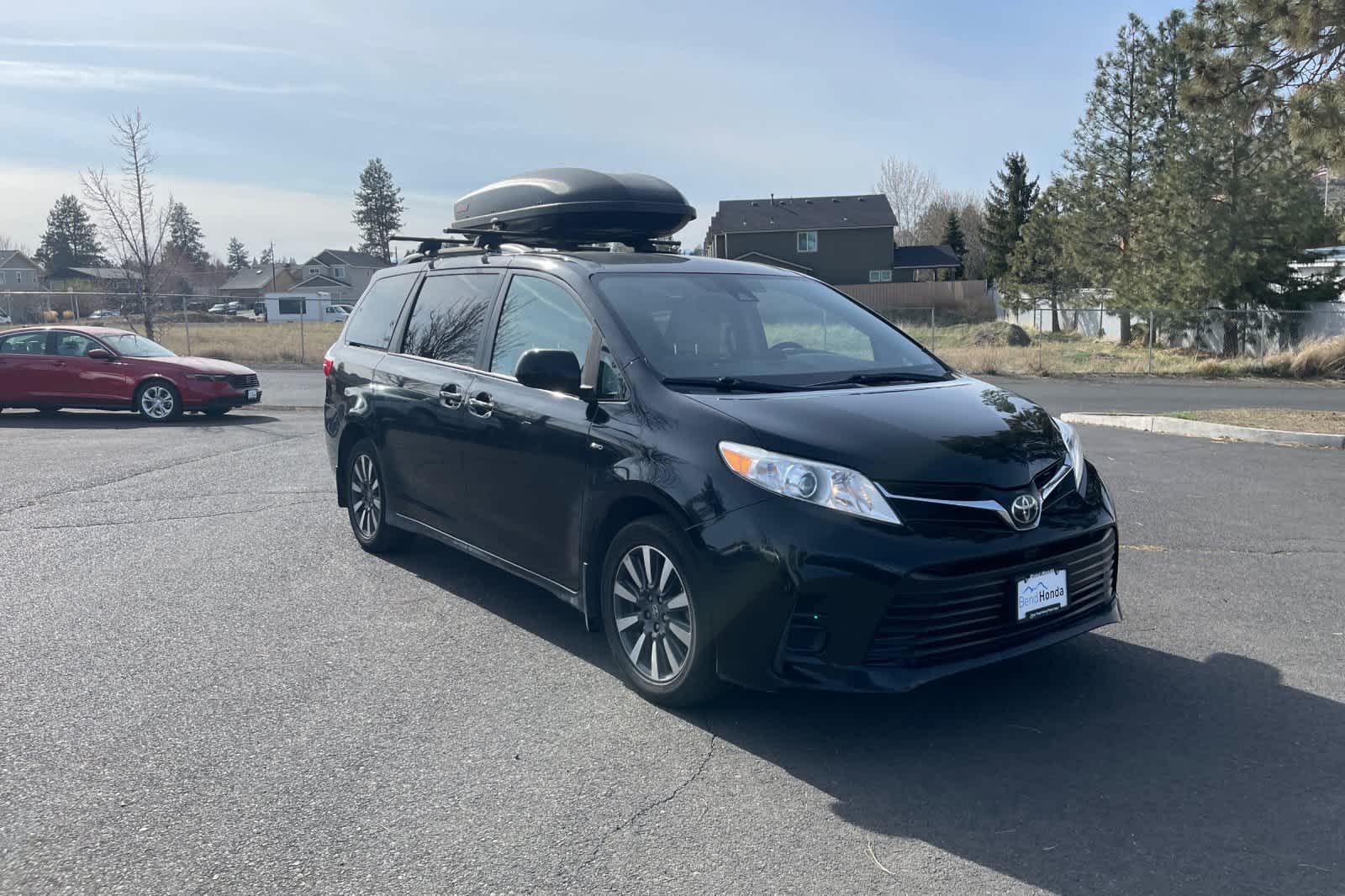 Thumbnail: 2019 Toyota Sienna - 7
