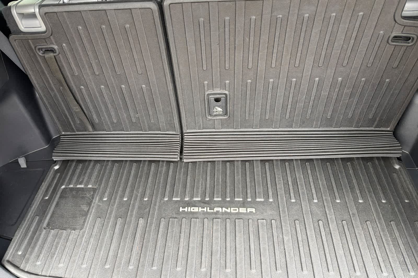 Thumbnail: 2022 Toyota Highlander - 18