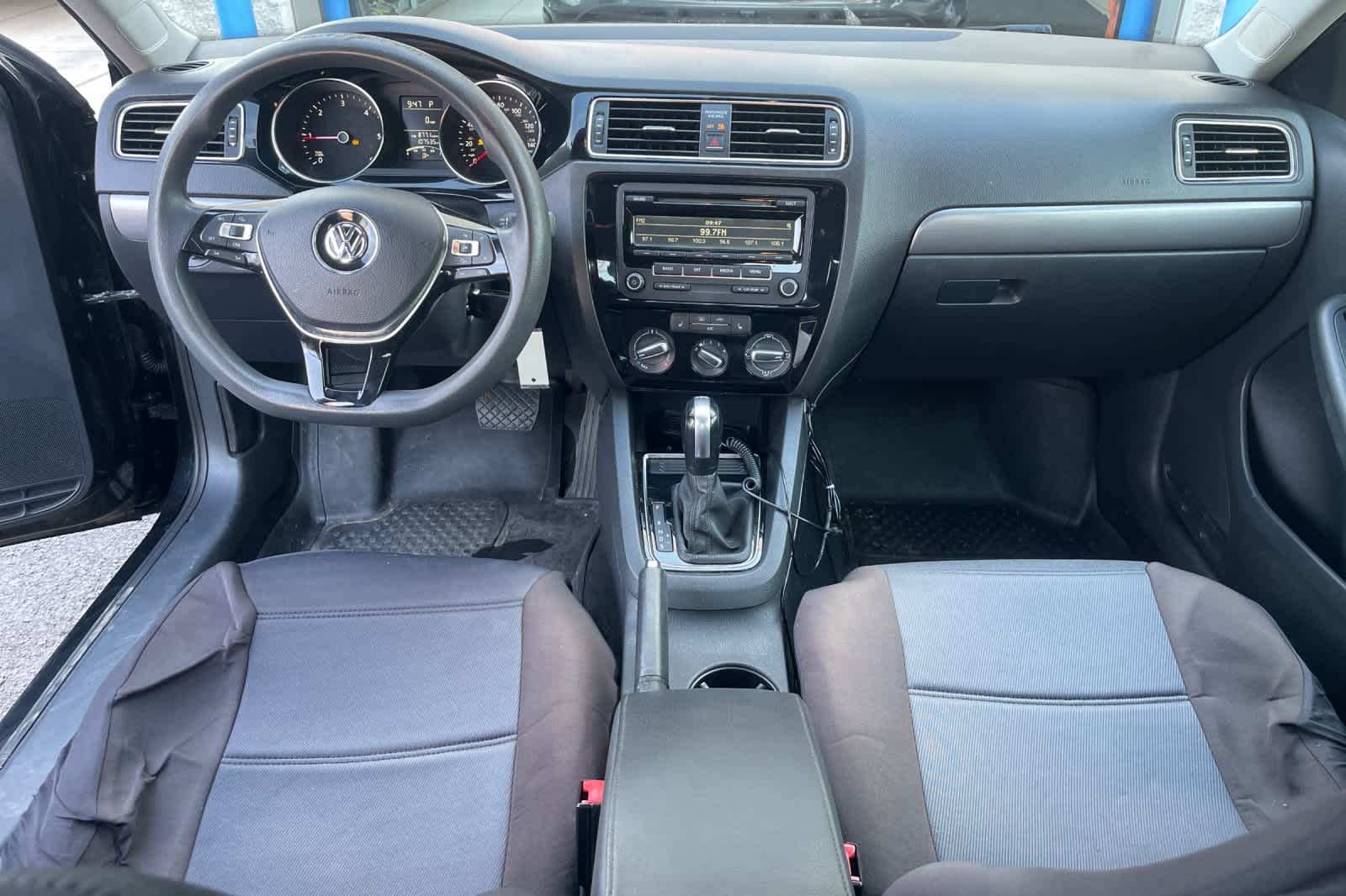 Thumbnail: 2015 Volkswagen Jetta - 11