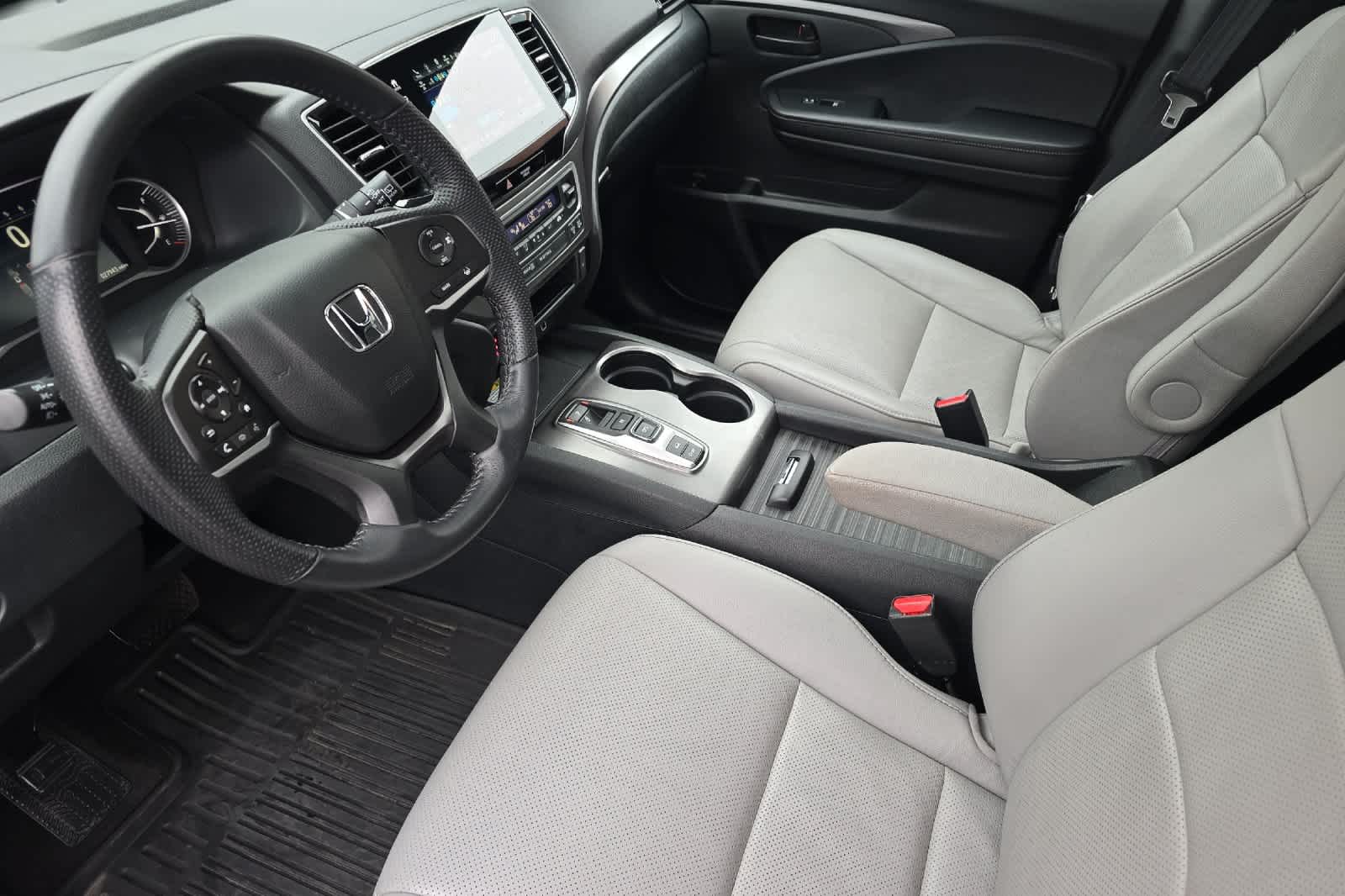 Thumbnail: 2023 Honda Passport - 13