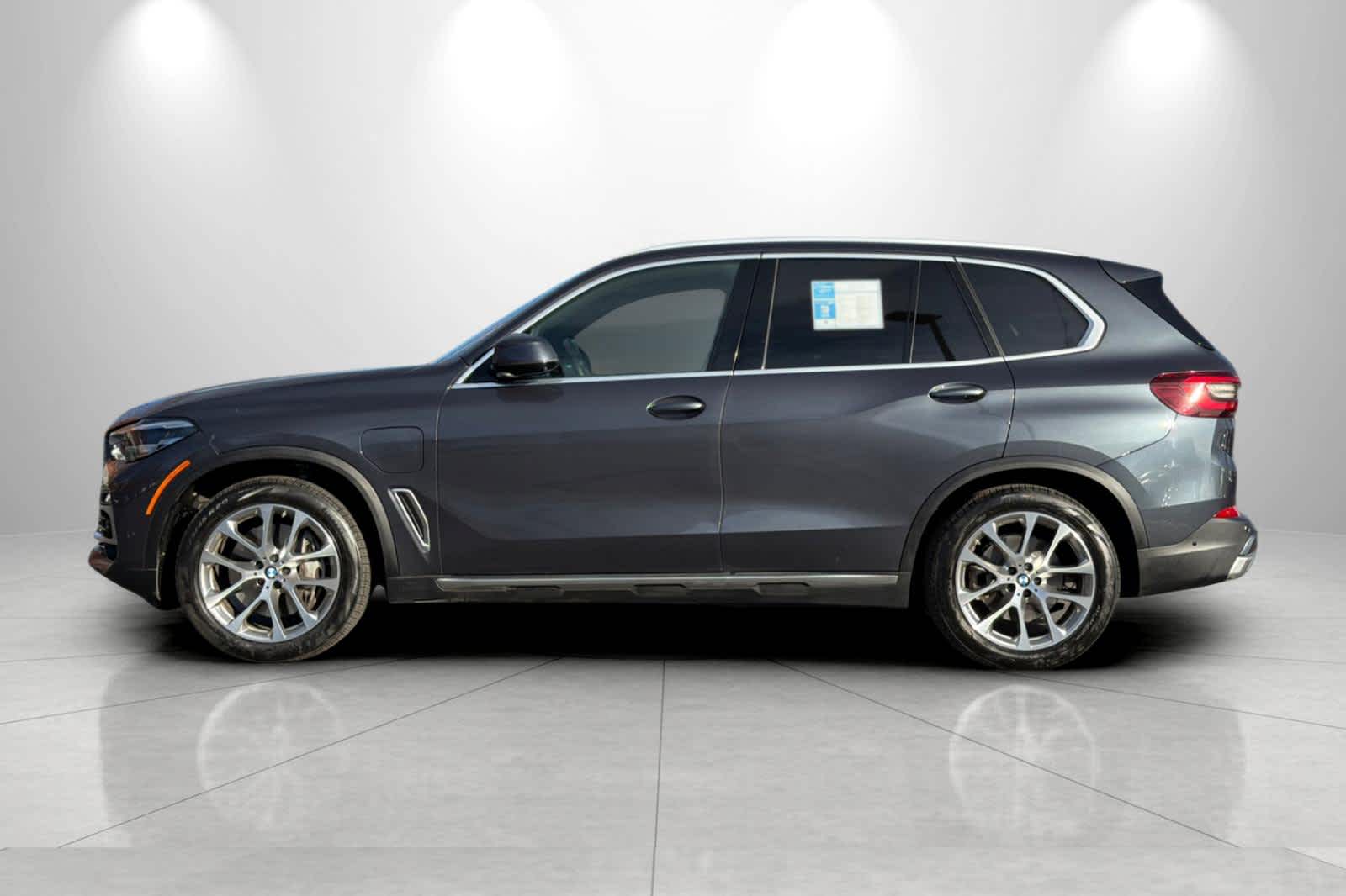 Thumbnail: 2021 BMW X5 - 5