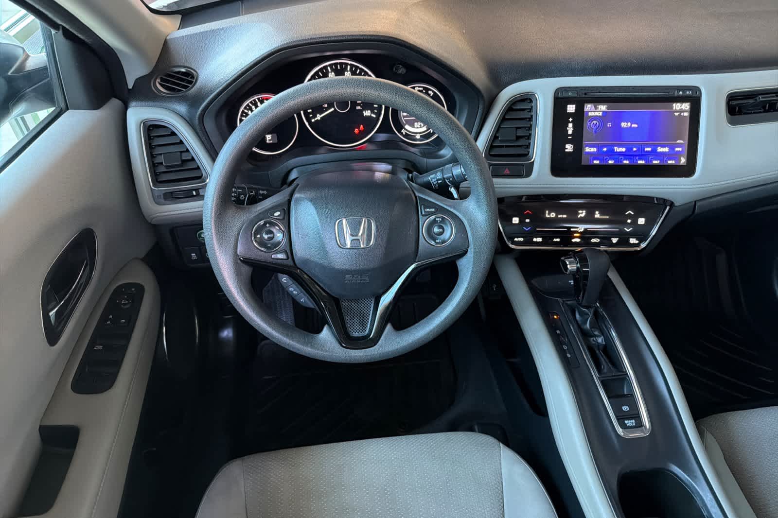 Thumbnail: 2016 Honda HR-V - 15