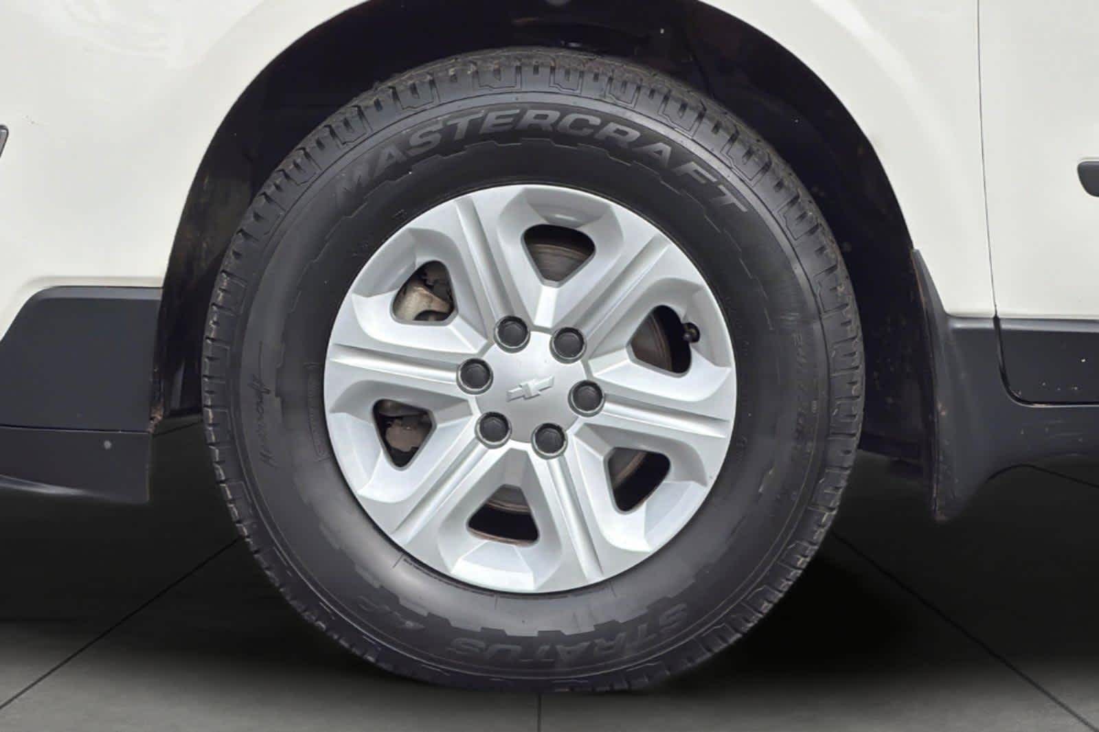 Thumbnail: 2013 Chevrolet Traverse - 11