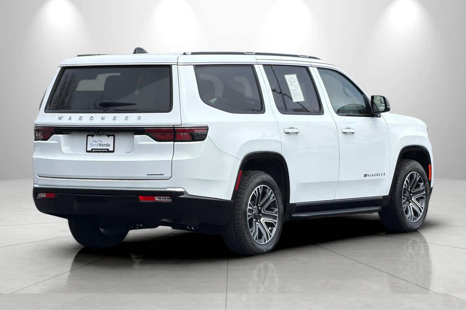 Thumbnail: 2024 Jeep Wagoneer - 2