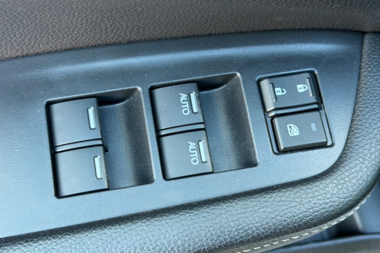 Thumbnail: 2023 Honda Ridgeline - 15