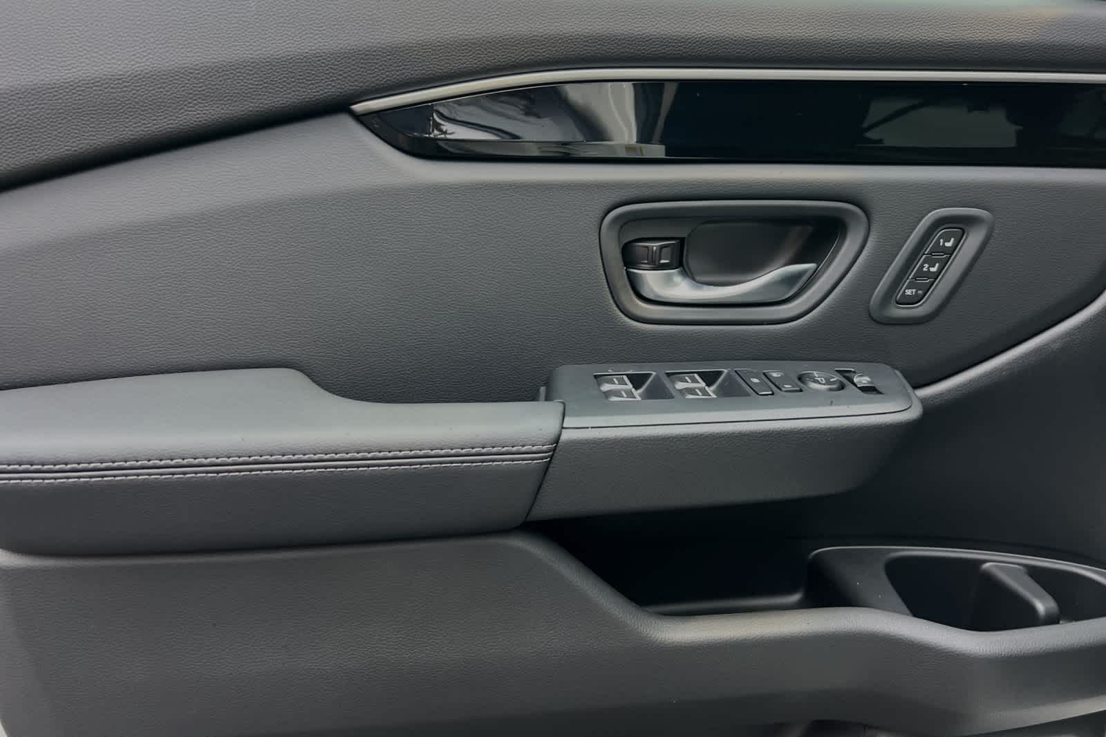 Thumbnail: 2025 Honda Pilot - 14