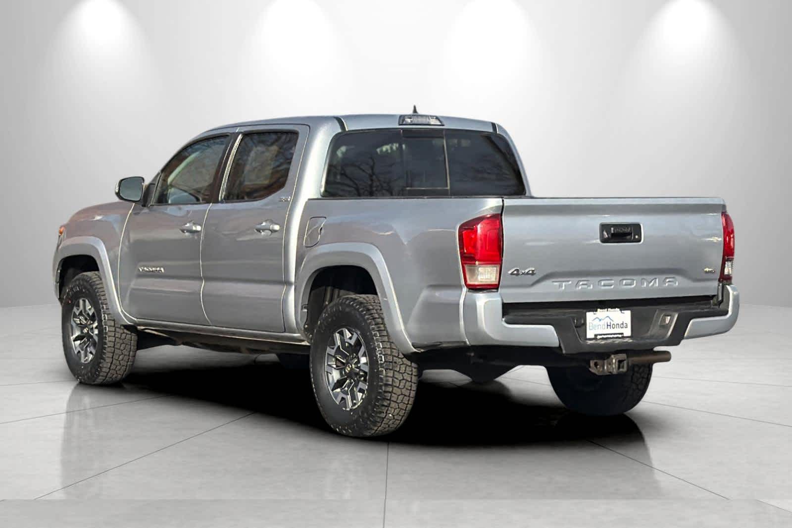 Thumbnail: 2023 Toyota Tacoma - 6