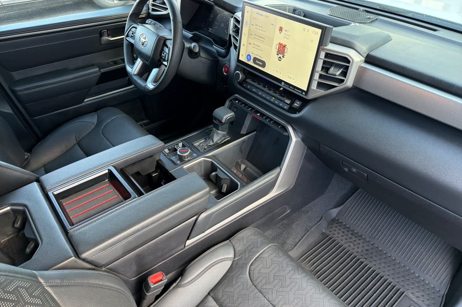 Thumbnail: 2024 Toyota Tundra - 17