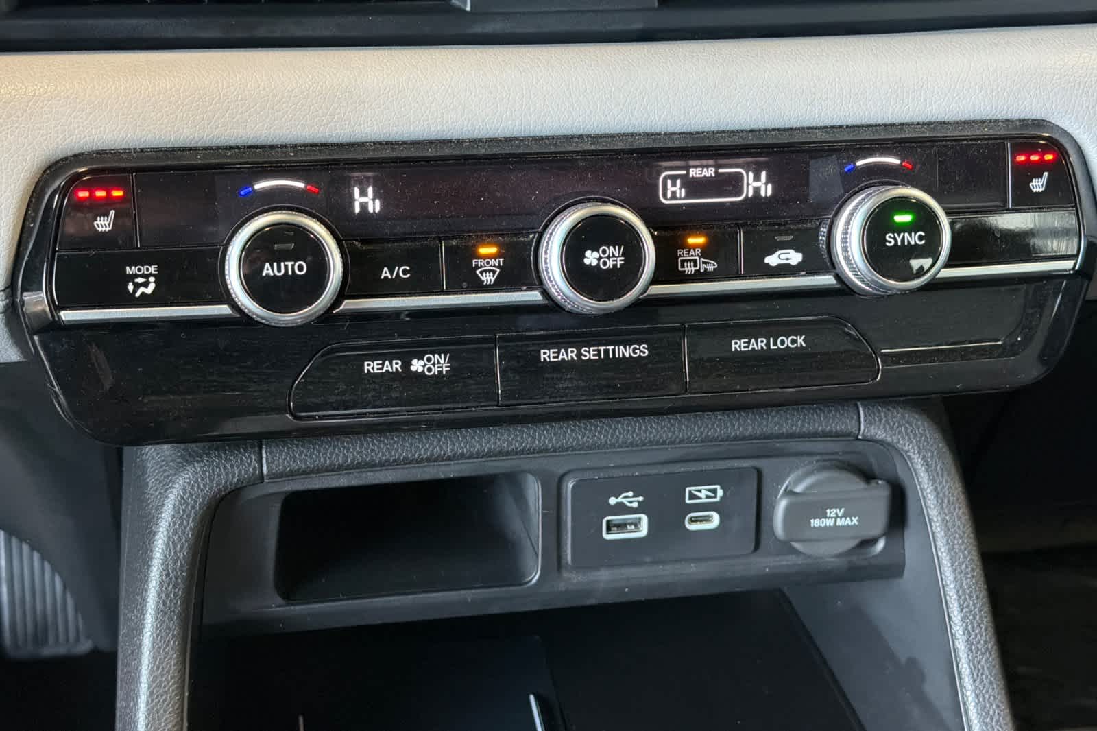 Thumbnail: 2024 Honda Pilot - 23