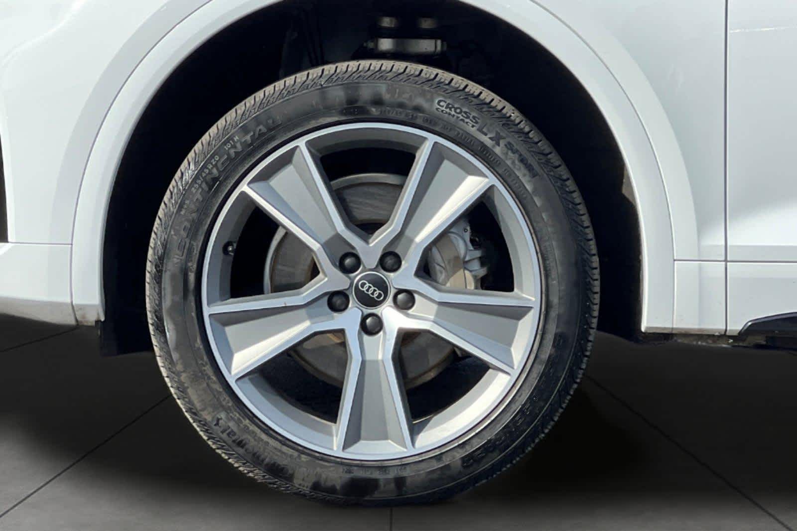 Thumbnail: 2025 Audi Q5 - 11