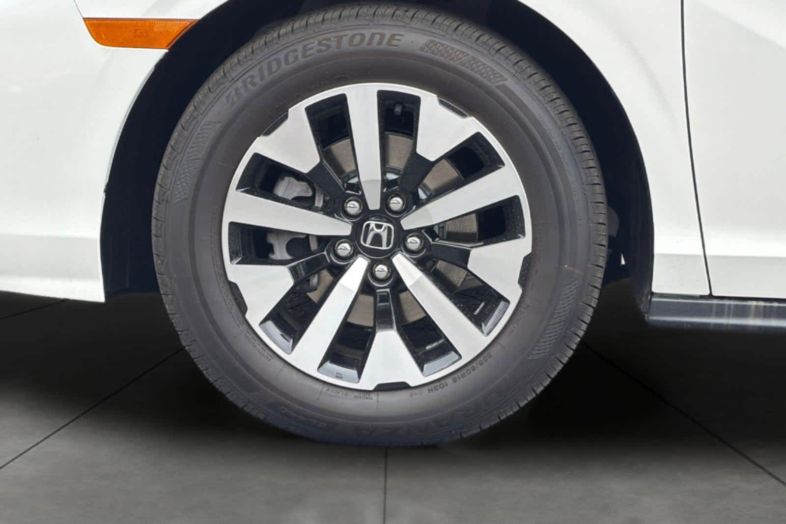 Thumbnail: 2026 Honda Odyssey - 11