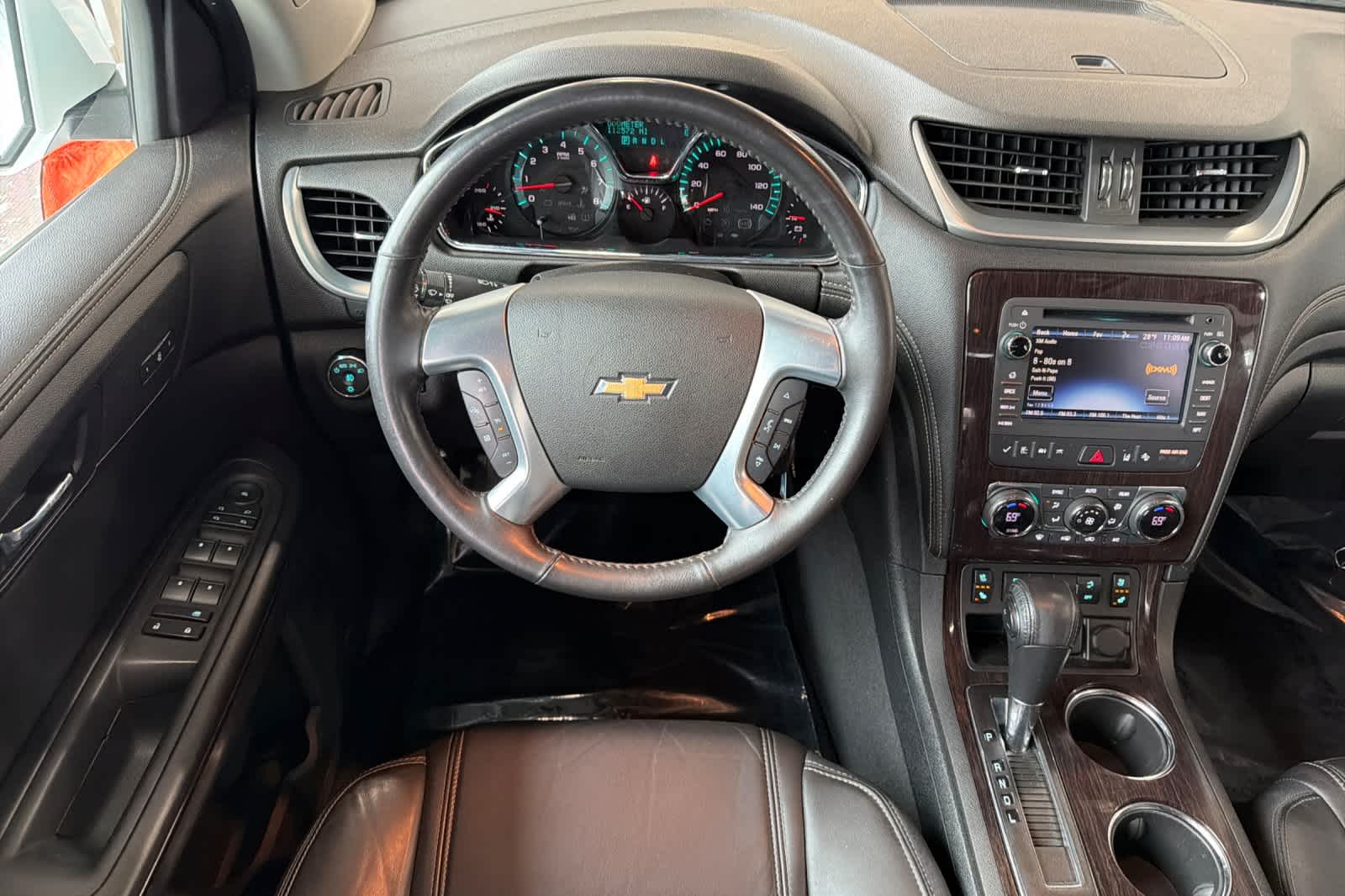 Thumbnail: 2017 Chevrolet Traverse - 16