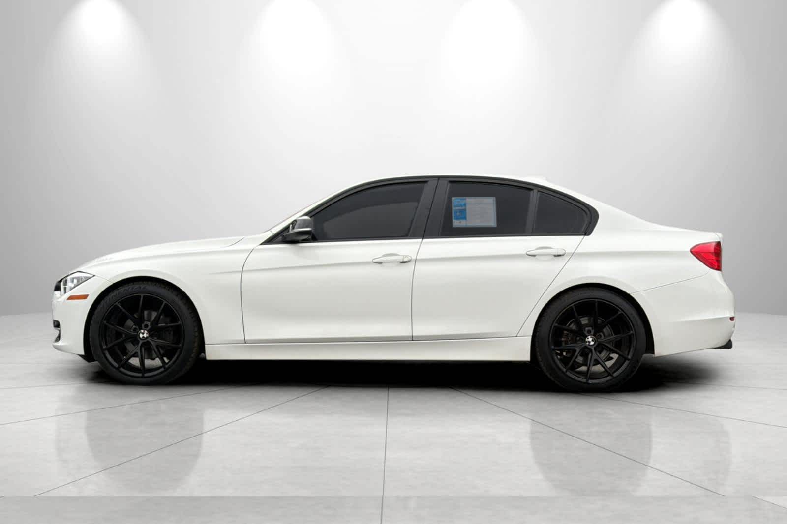 Thumbnail: 2012 BMW 3 Series - 5