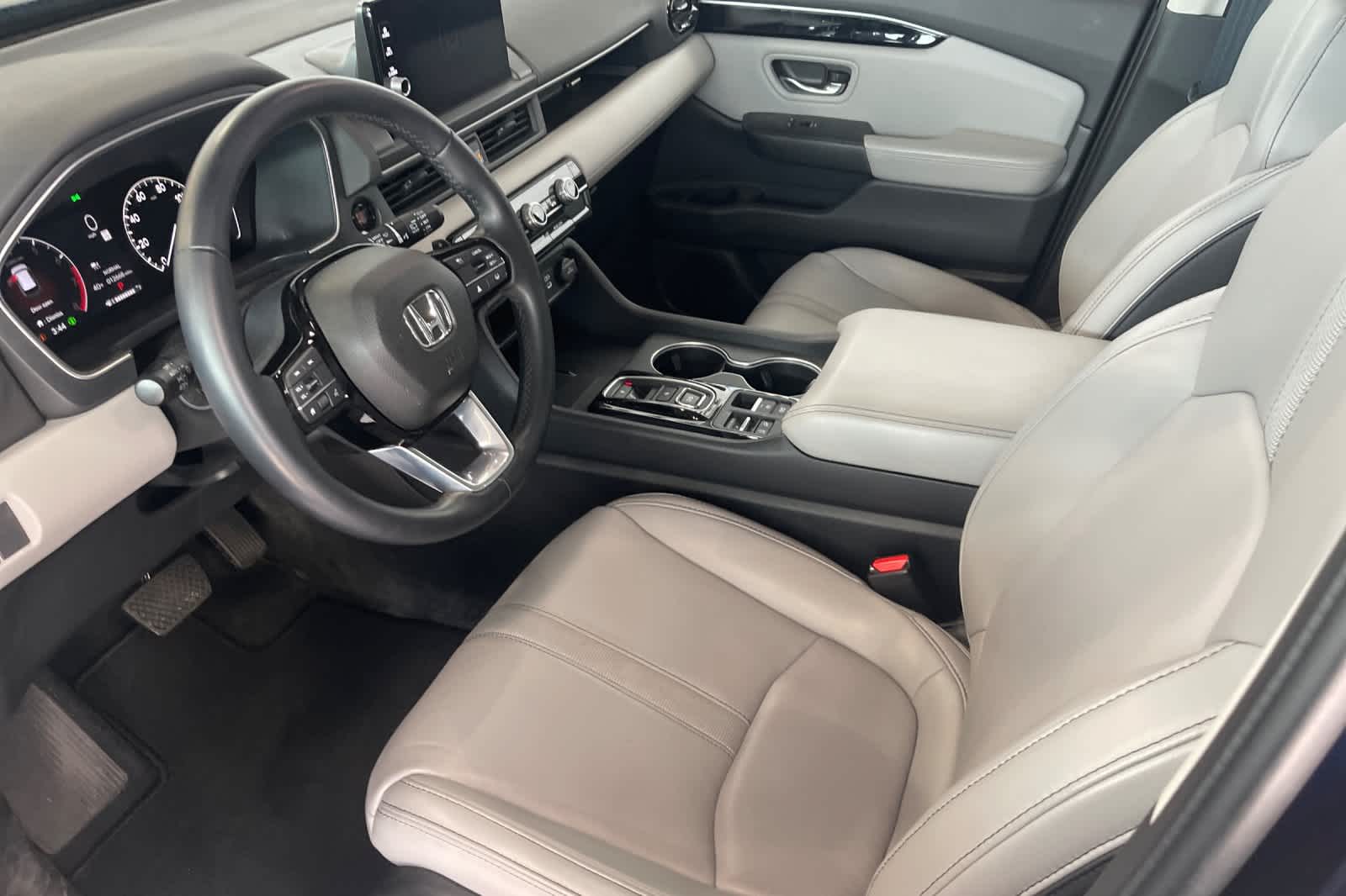 Thumbnail: 2023 Honda Pilot - 13