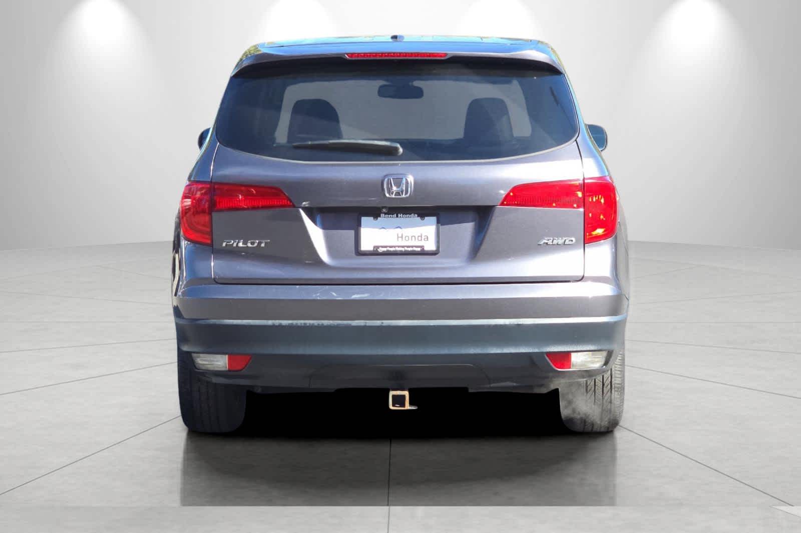 Thumbnail: 2016 Honda Pilot - 7