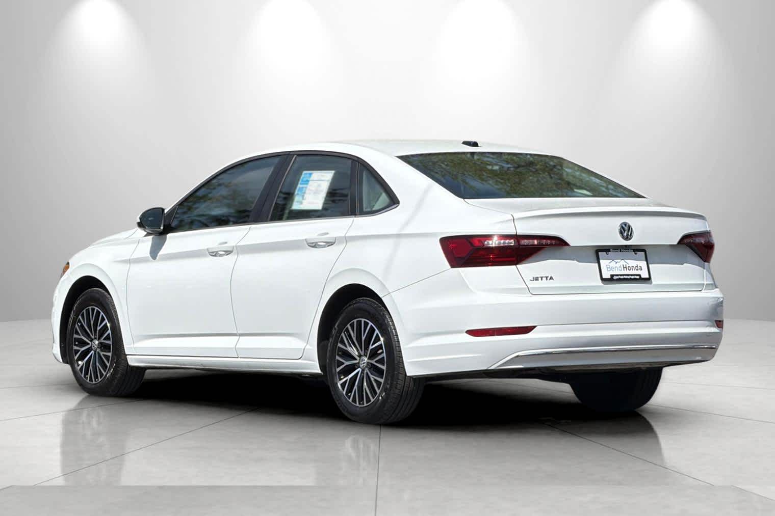 Thumbnail: 2021 Volkswagen Jetta - 6