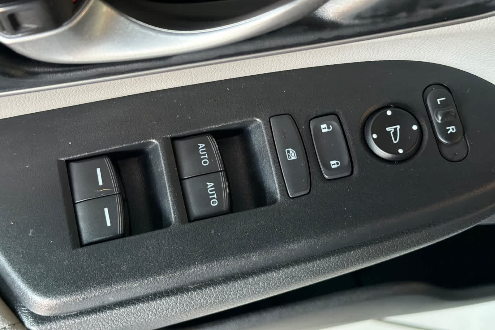 Thumbnail: 2022 Honda CR-V - 15