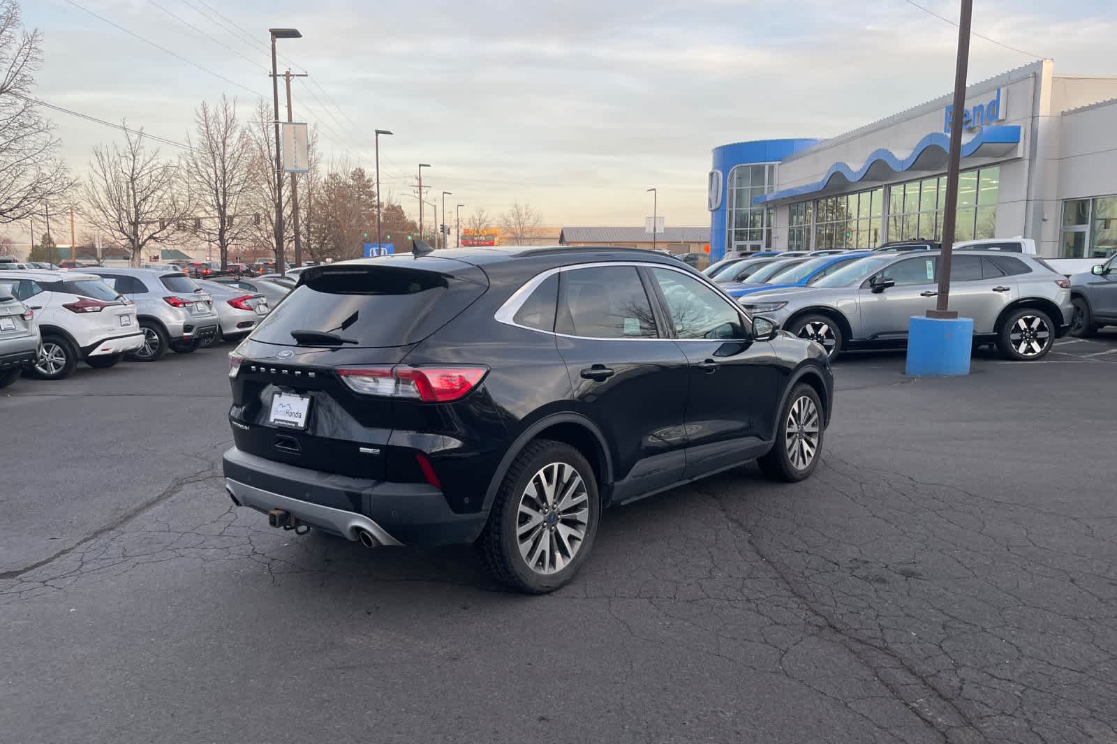 Thumbnail: 2020 Ford Escape - 2