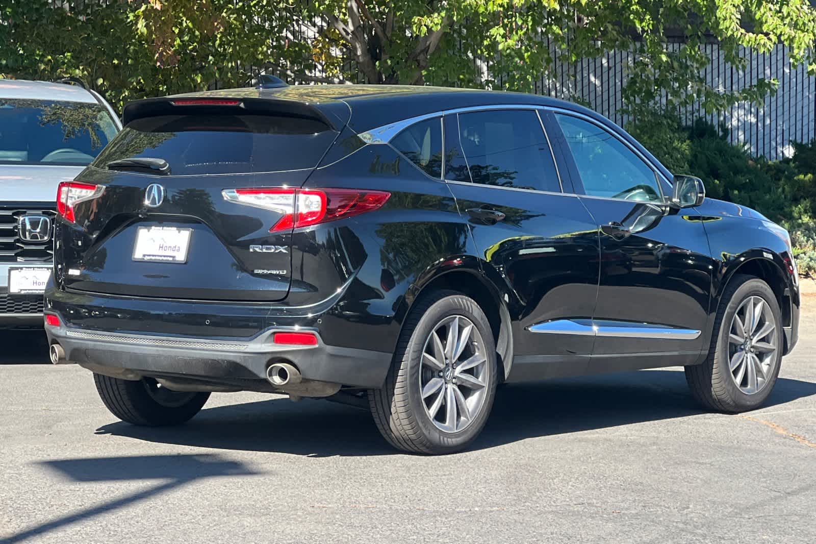 Used 2019 Acura RDX Technology Package with VIN 5J8TC2H53KL005440 for sale in Bend, OR