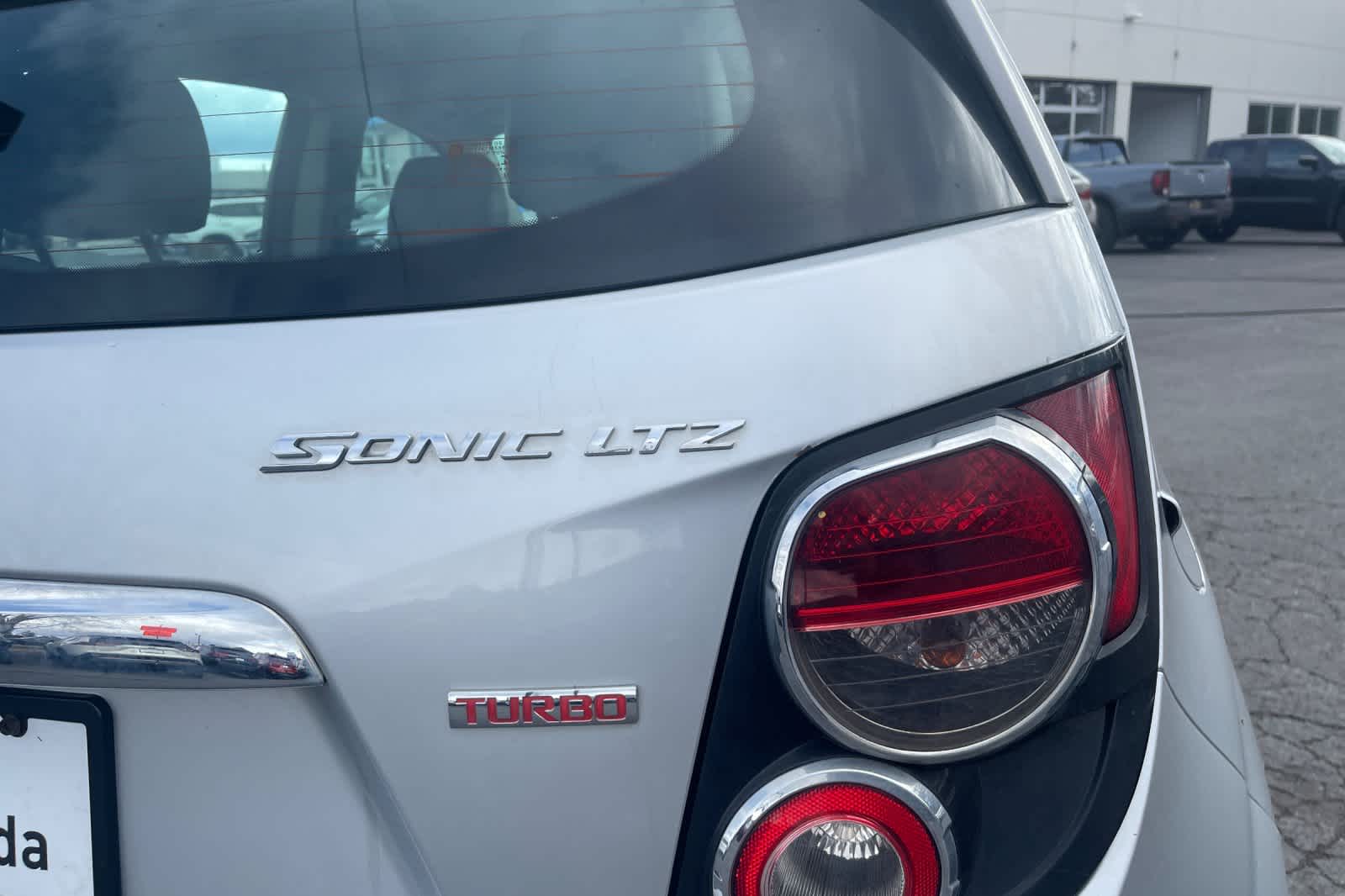 Thumbnail: 2015 Chevrolet Sonic - 12