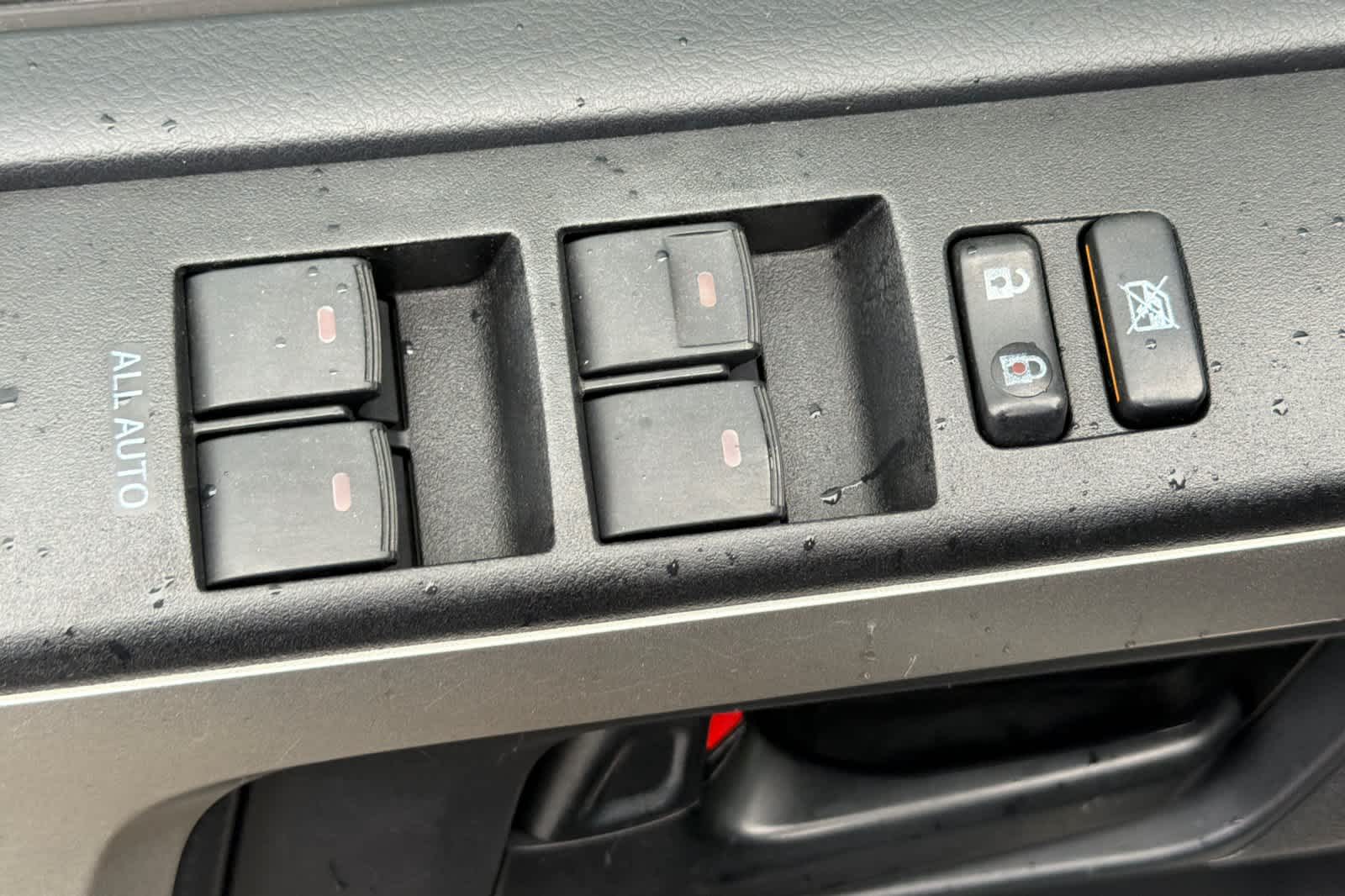 Thumbnail: 2010 Toyota 4Runner - 15