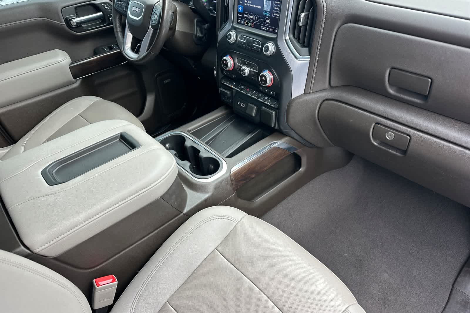 Thumbnail: 2022 GMC Sierra 1500 - 17