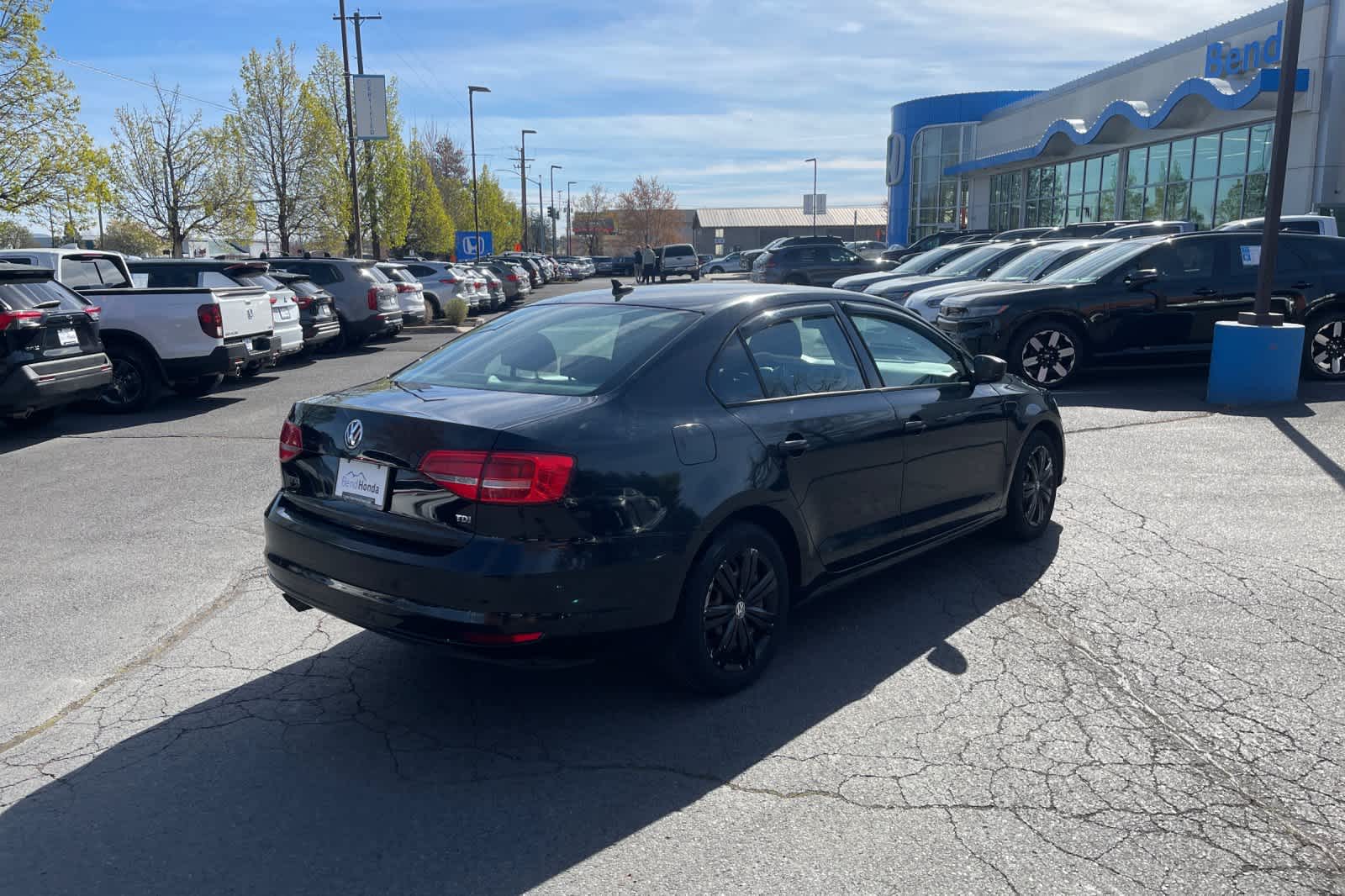 Thumbnail: 2015 Volkswagen Jetta - 5