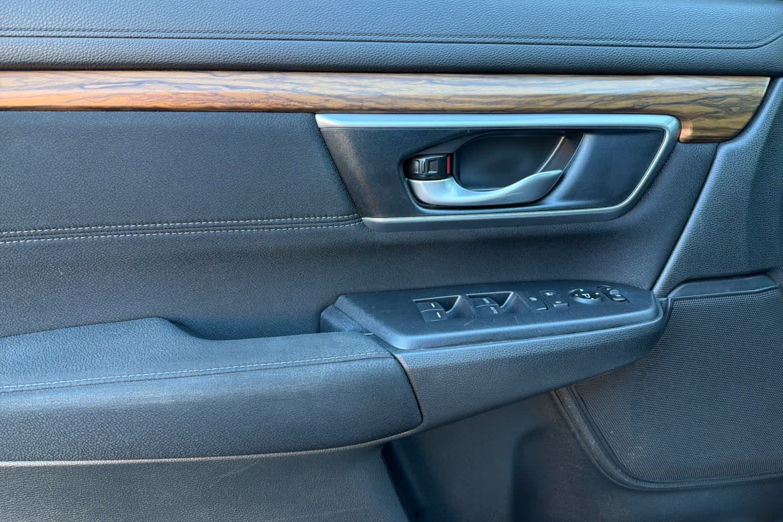 Thumbnail: 2020 Honda CR-V - 14