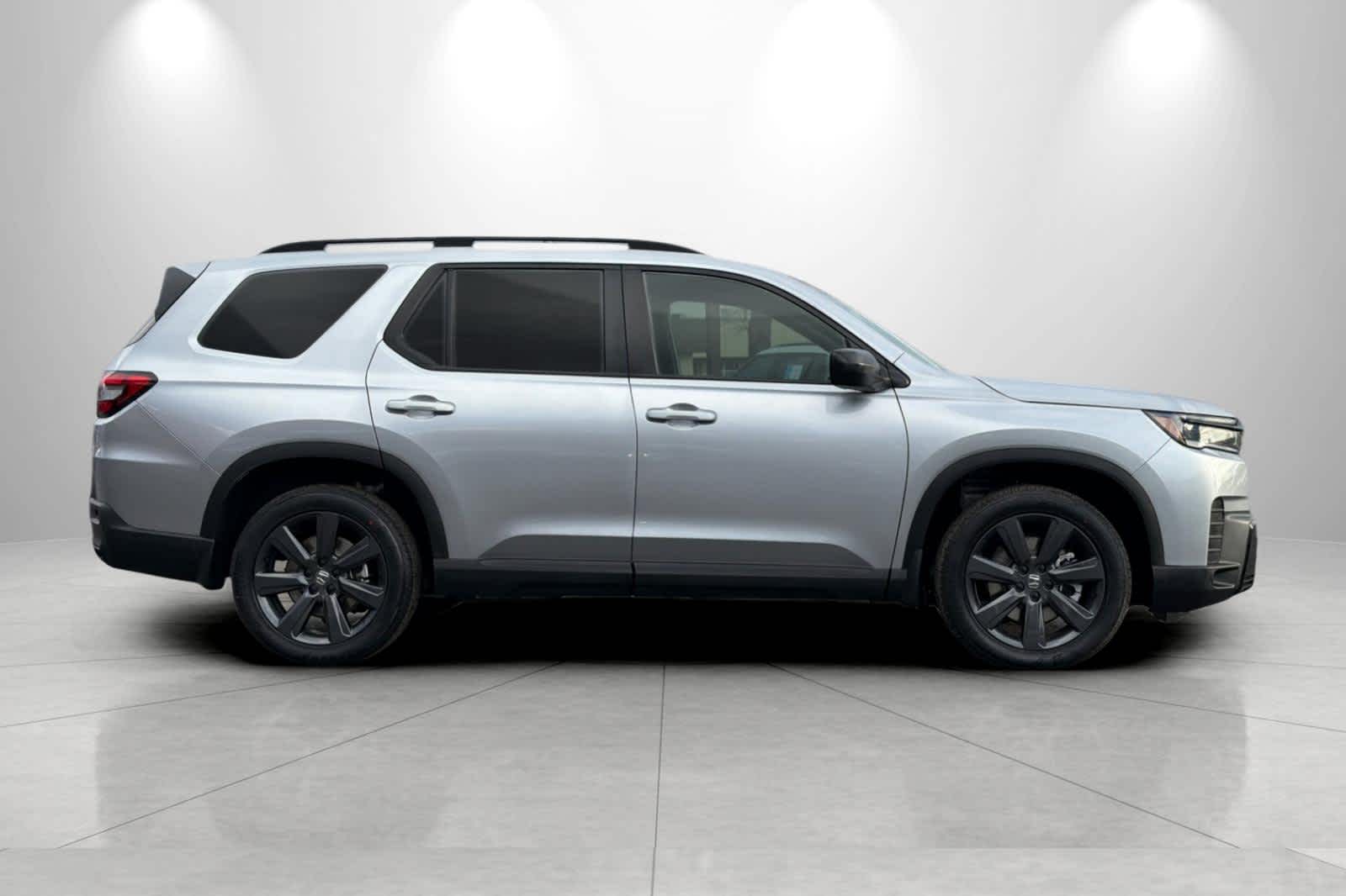 Thumbnail: 2026 Honda Pilot - 8