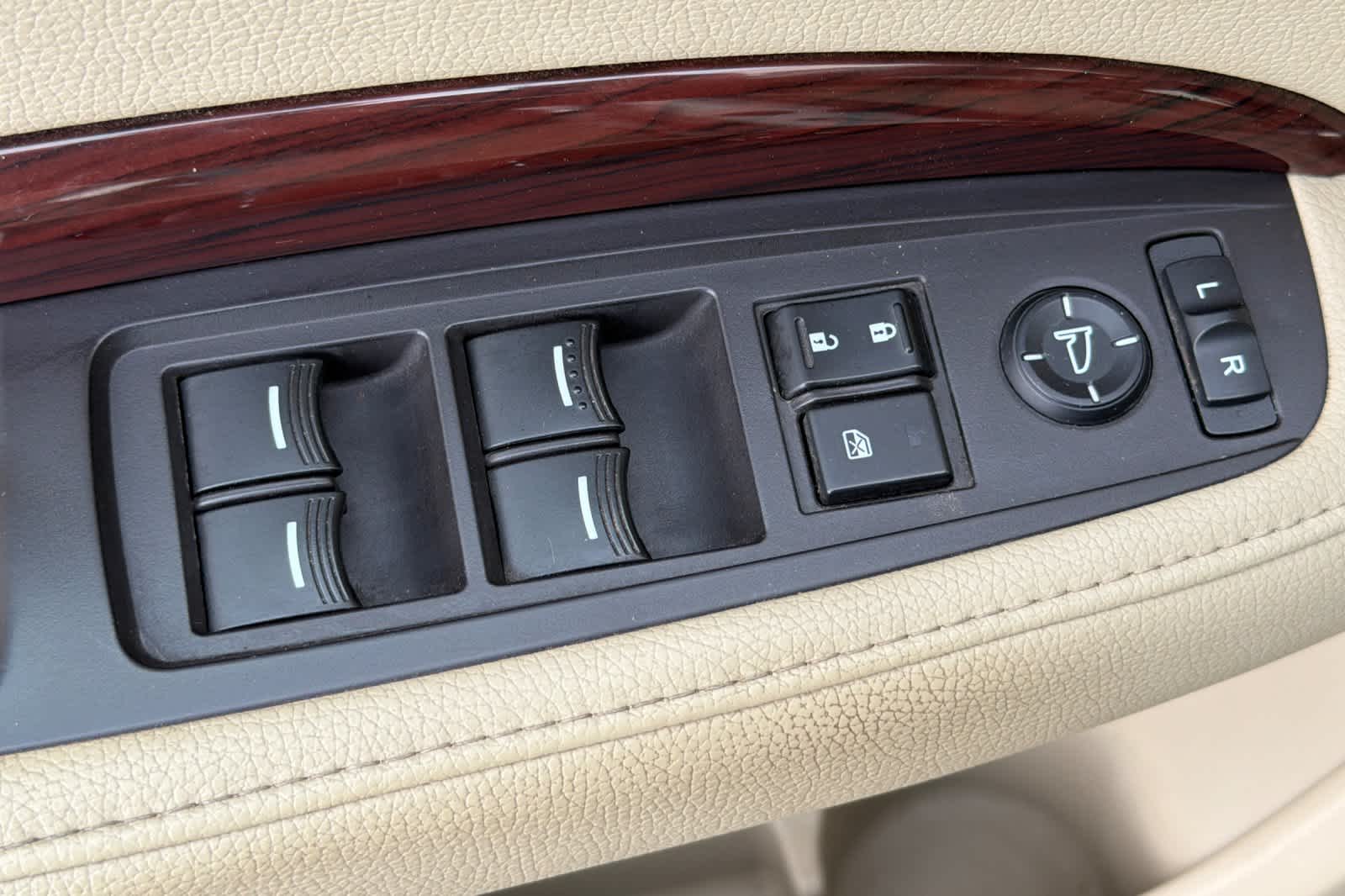 Thumbnail: 2015 Acura MDX - 16