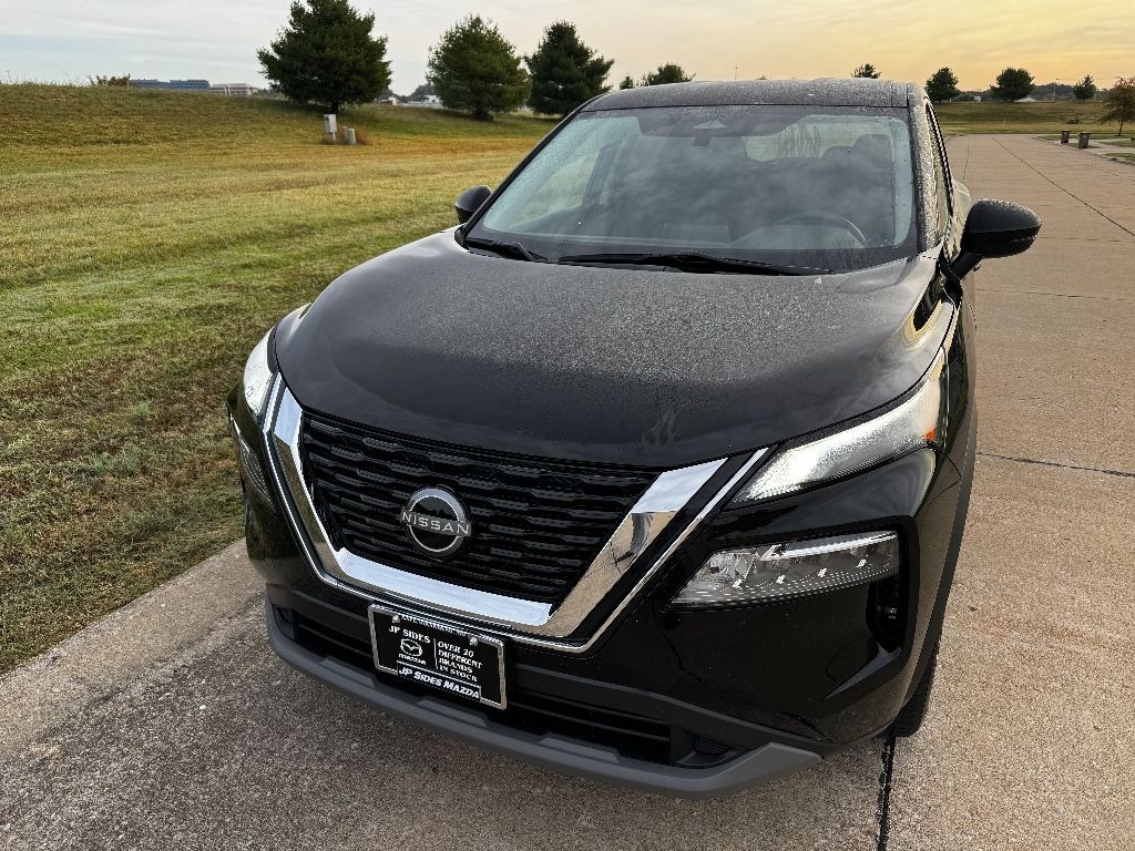 Used 2023 Nissan Rogue SV SUV