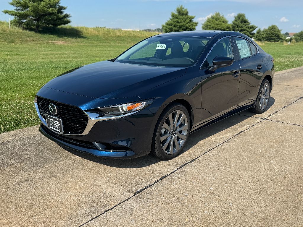 2025 Mazda Mazda3 Sedan 2.5 s Preferred photo 2