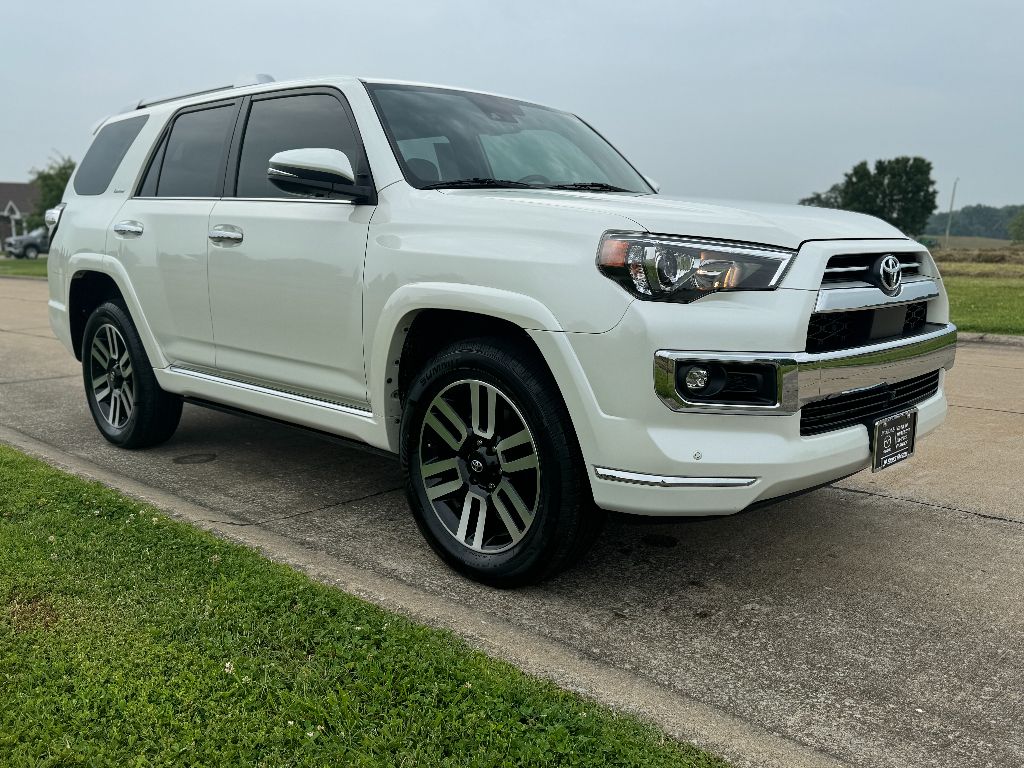 2023 Toyota 4Runner Limited photo 4