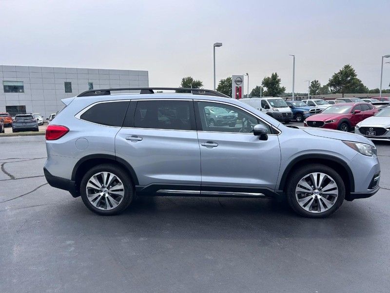 2020 Subaru Ascent Limited photo 3