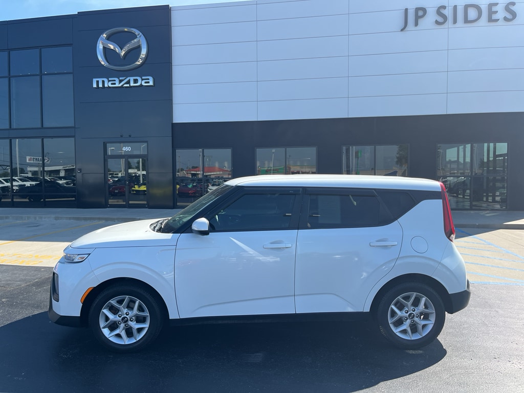 Used 2020 Kia Soul S with VIN KNDJ23AU9L7015304 for sale in Cape Girardeau, MO