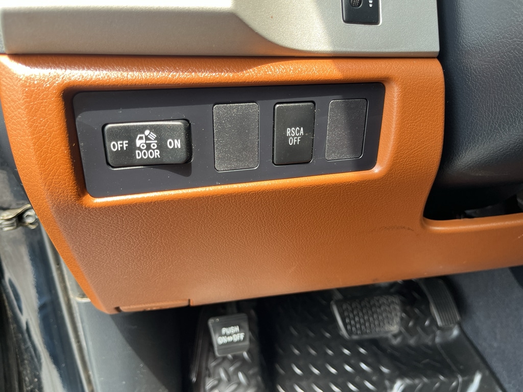 2008 Toyota Tundra Limited - Photo 11