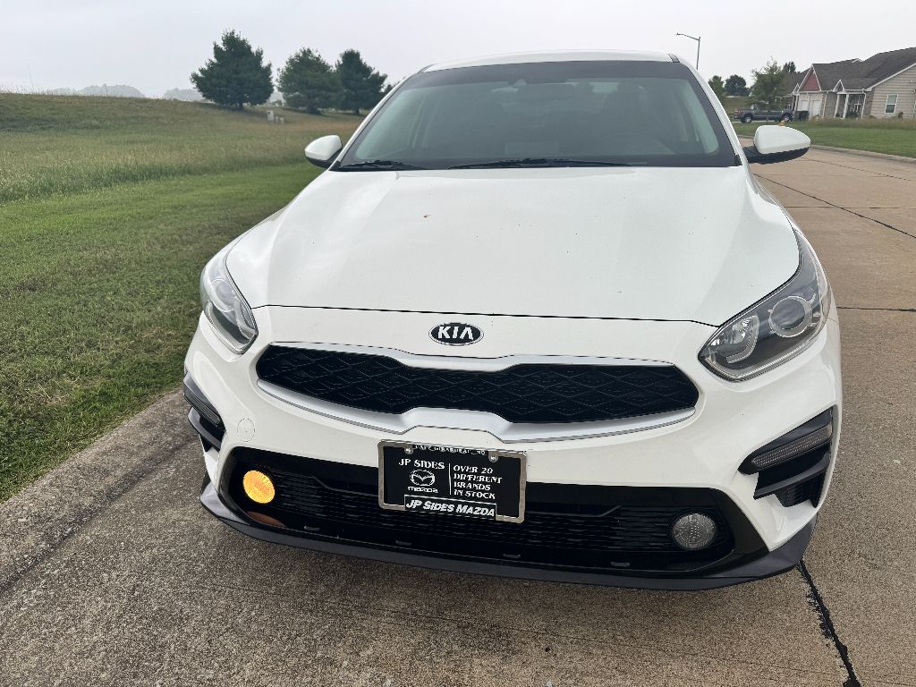 2019 Kia Forte LXS photo 3