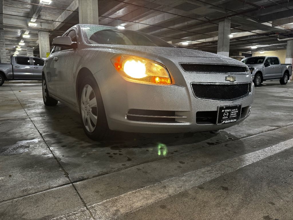 Used 2009 Chevrolet Malibu LS w/1FL Sedan