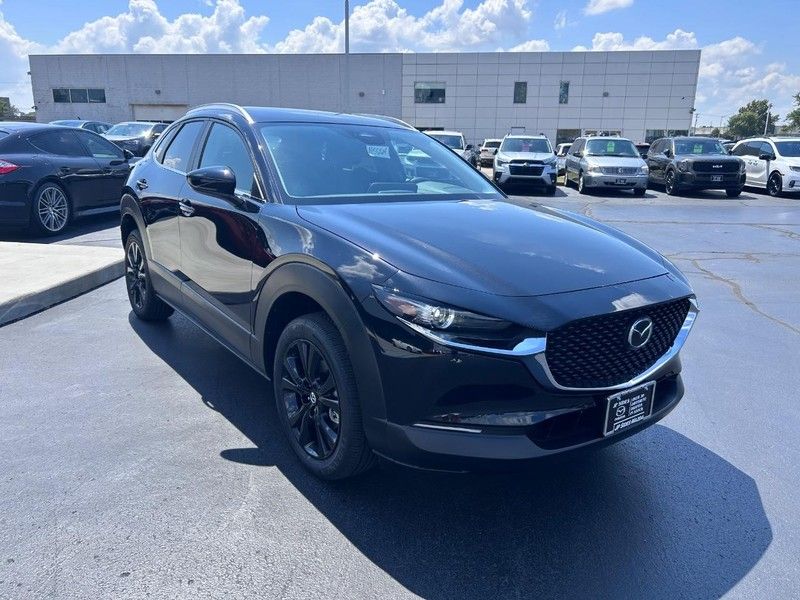 2025 Mazda CX-30 2.5 Select Sport photo 3