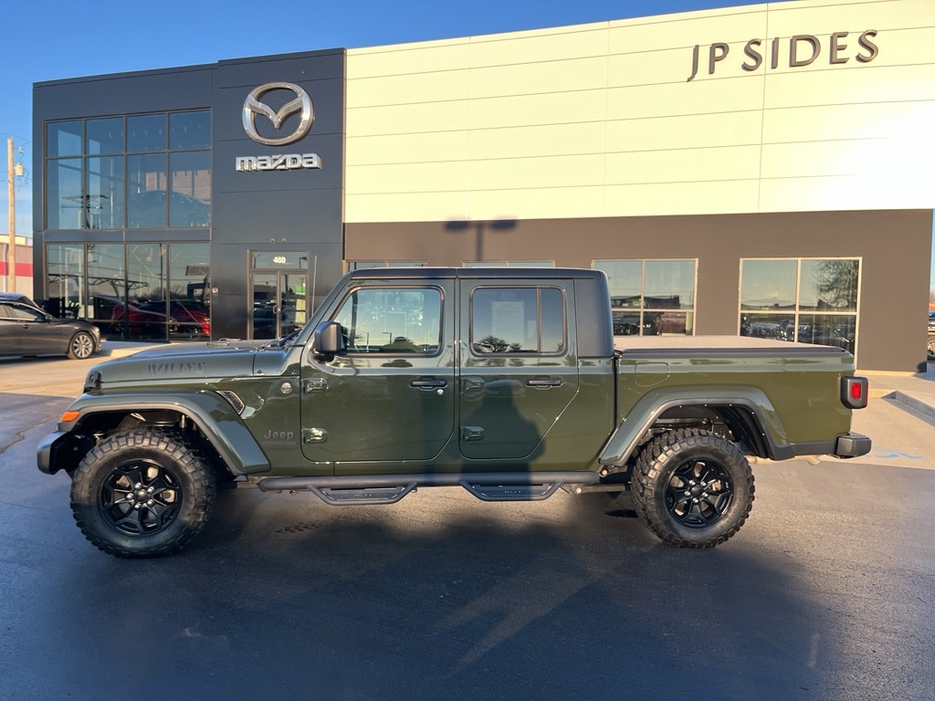 Used 2022 Jeep Gladiator Willys Crew Cab