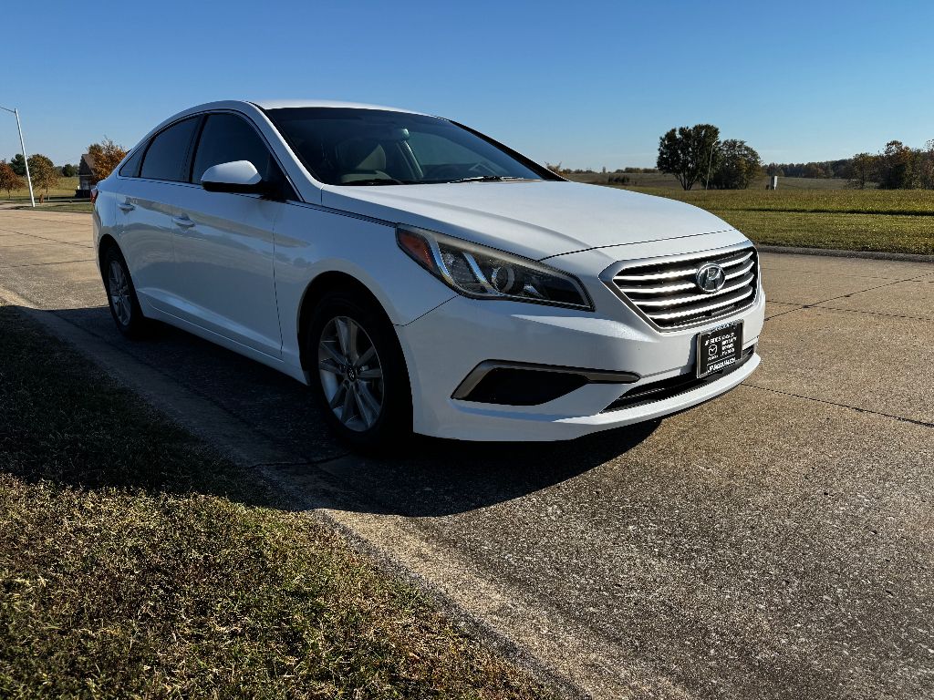 2016 Hyundai Sonata SE photo 4