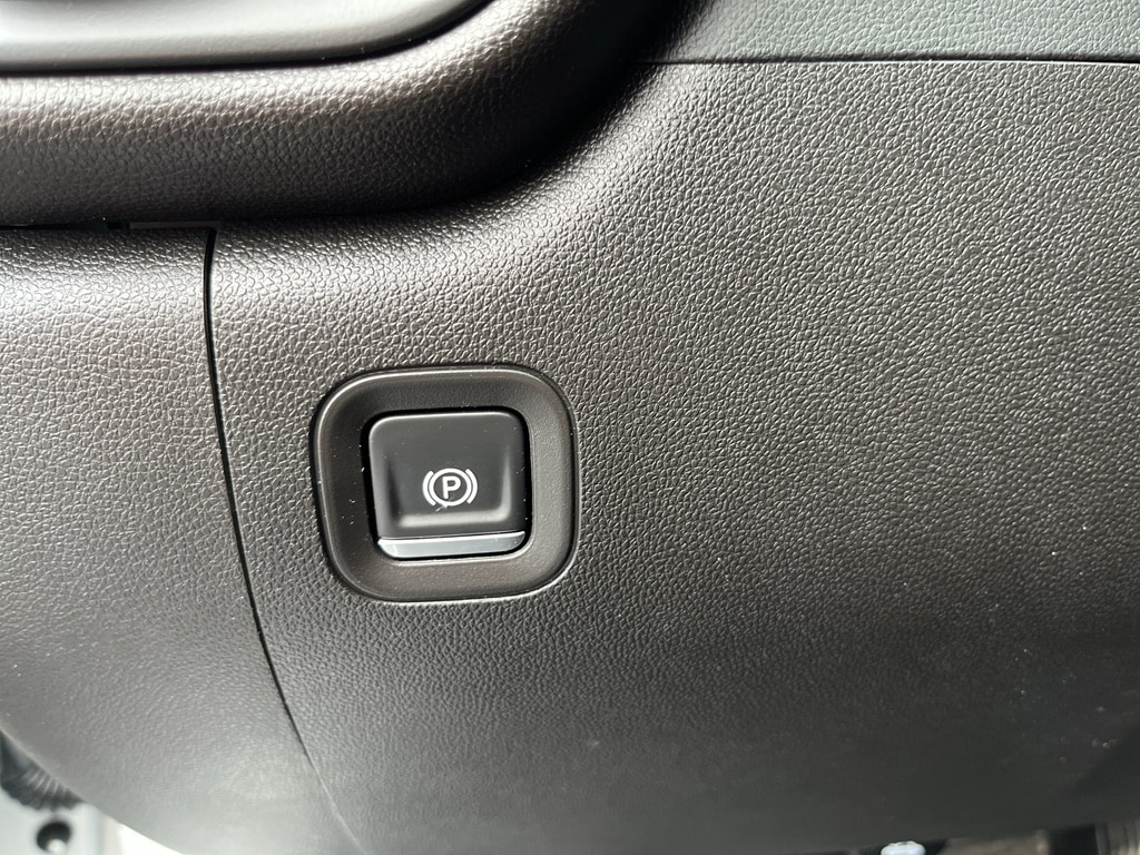 2024 GMC Sierra 1500 Pro - Photo 13
